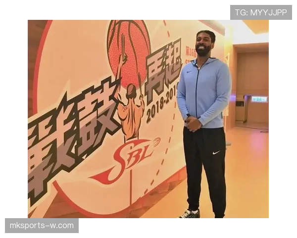 OJ·梅奥无球跑动提升投篮效率明显拉开进攻空间