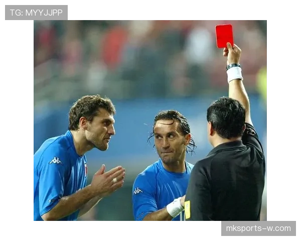 铲球犯规的判罚标准：什么动作算危险，什么情况直接红牌？